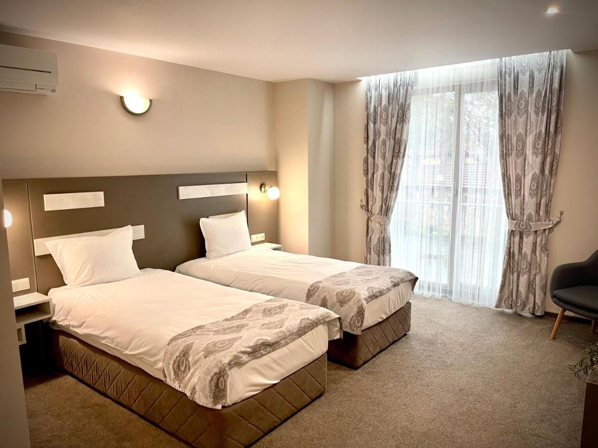 Hotel Del Ponte à Svilengrad Extérieur photo