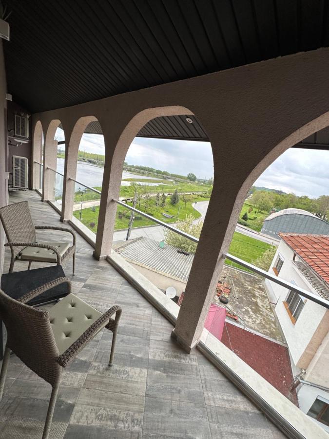 Hotel Del Ponte à Svilengrad Extérieur photo